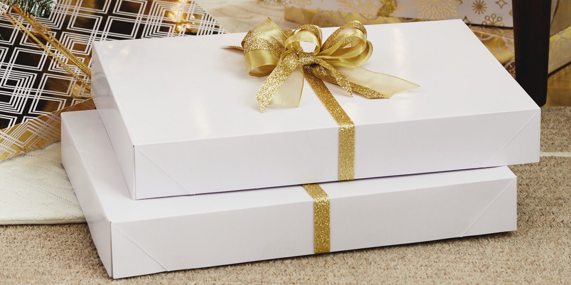 Top 5 Advantages of Using Custom White Gift Boxes